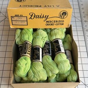 Vintage Daisy Mercerized Crochet Cotton No. 30 – 11 Skeins in Original Box
